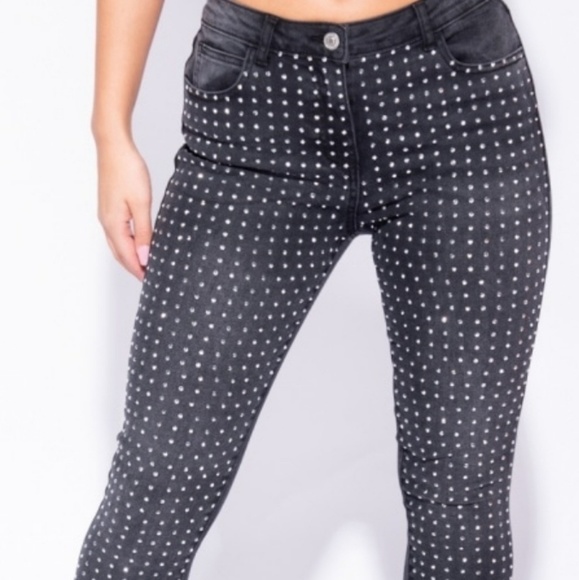 High Waisted Studded Jeans - Picture 4 of 7